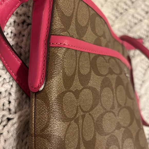 Coach Signature Brown and Pink Crossbody Bag - Picture 5 of 8